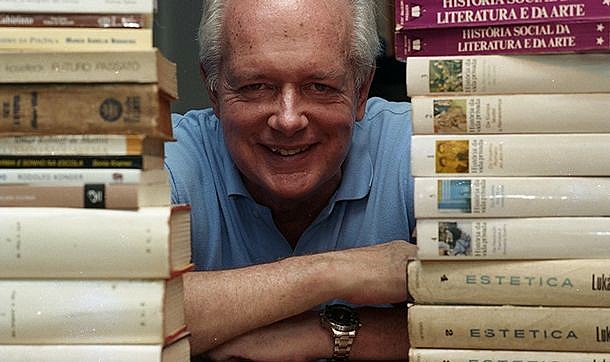 O carioca Leandro Konder escreveu 36 livros, oito deles já publicados pela Editora Expressão Popular