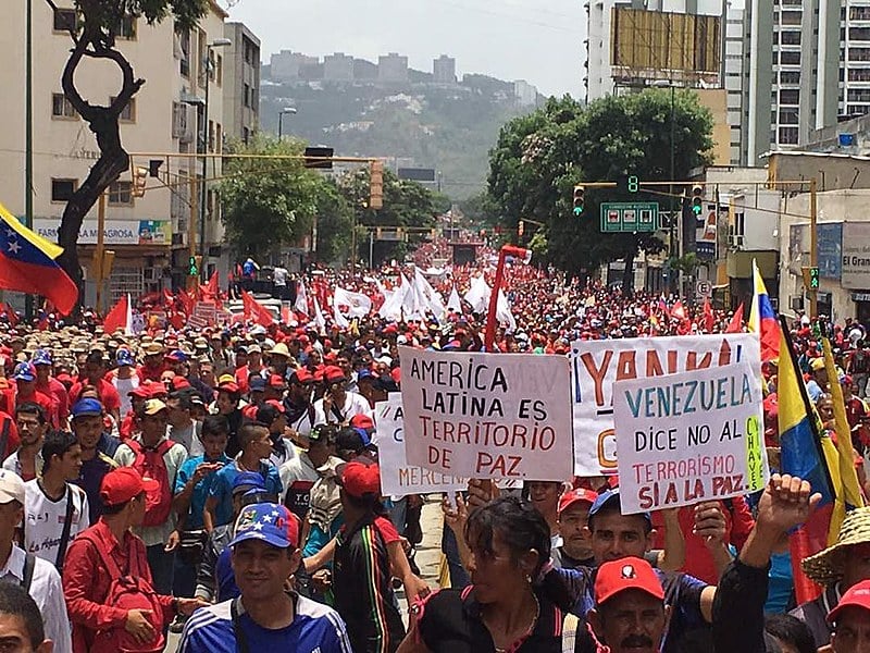Chavistas marcam em Caracas