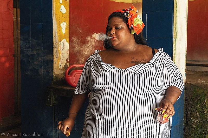 MC Carol nas gravações do clipe "Mamãe da Putaria", nova música ao lado do coletivo Heavy Baile e da funkeira Tati Quebra Barraco