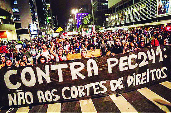 No Brasil inteiro os movimentos sociais se mobilizaram contra a PEC do Teto dos Gastos