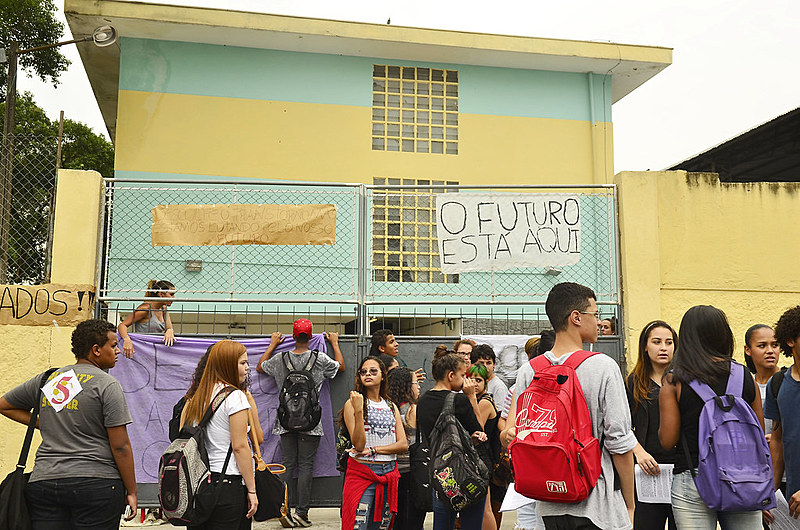 Projeto prevê também o direito de organização no ambiente escolar