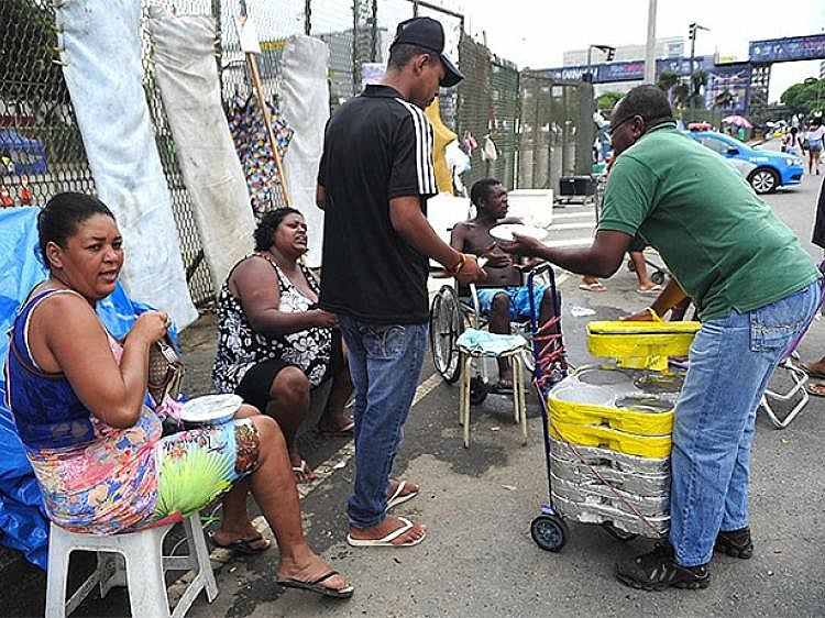 Taxa de informalidade passou a ser de 41,1% em 2019, totalizando um contingente de 38,4 milhões de pessoas; número é o maior desde 2016