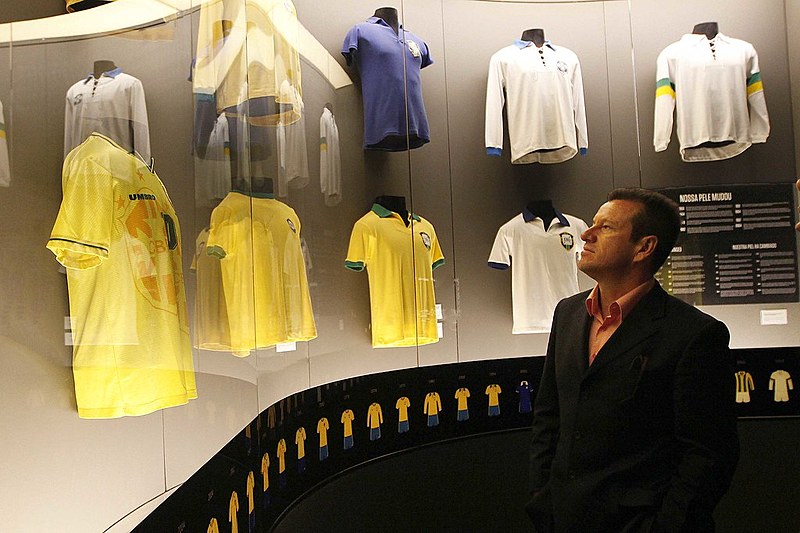 O time de Dunga é um desrespeito à história da seleção brasileira