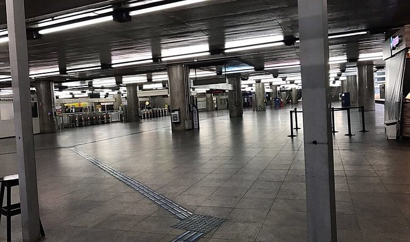 Estação Sé do Metrô em São Paulo: vida normal?