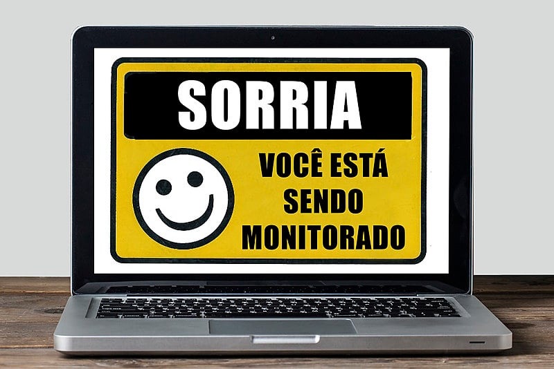 Basta uma publicação ou comentário online para se tornar alvo da vigilância em massa