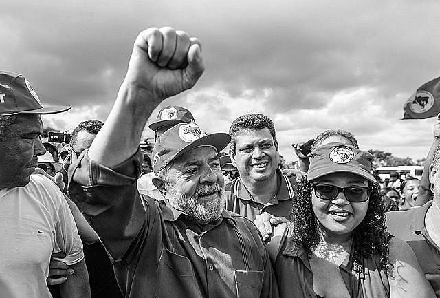 Contra a prisão de Lula, grevistas estão em jejum absoluto há 25 dias