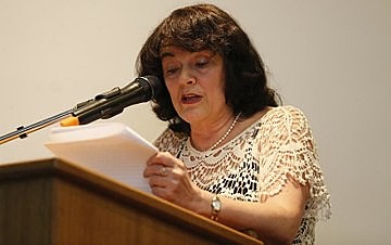 "São os novos oráculos mundiais? Qual a importância efetiva dessas notas?", pergunta Leda Paulani.