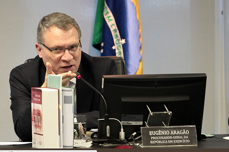 Aragão: "Toda decisão é sempre política, e a técnica serve para dar consistência à política"