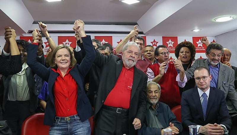 Lula fez pronunciamento na manhã desta quinta (13), na sede do diretório do PT, em São Paulo