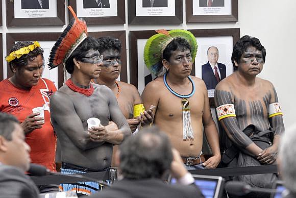Indígenas participam de sessão da CPI da Funai e do Incra