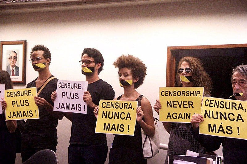 Militantes protestaram contra a censura com cartazes durante o evento “Artigo 5º: censura nunca mais”