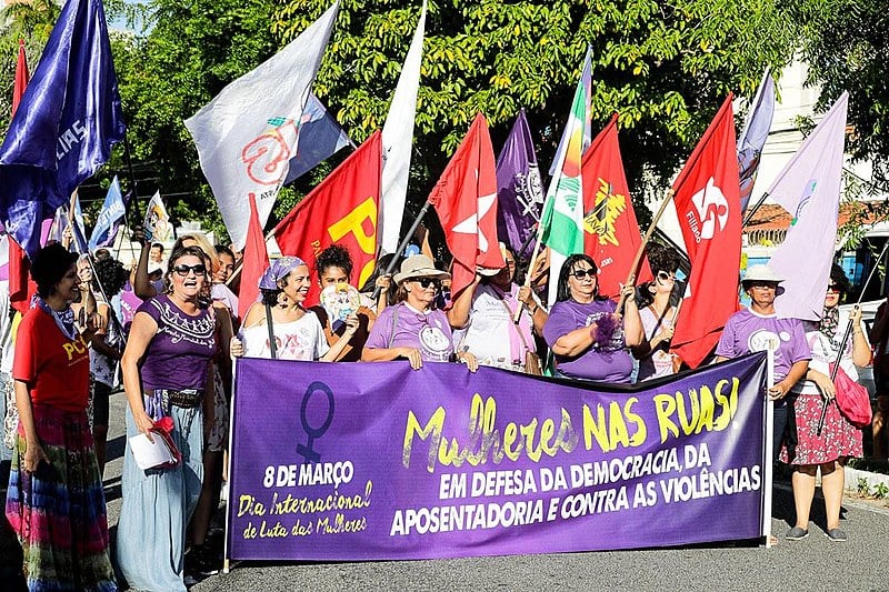 Uma das bandeiras principais de luta nessa conjuntura é a defesa da democracia