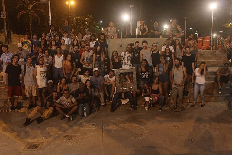 Conheça o Slam, a batalha de poesias que tomou as ruas das cidades