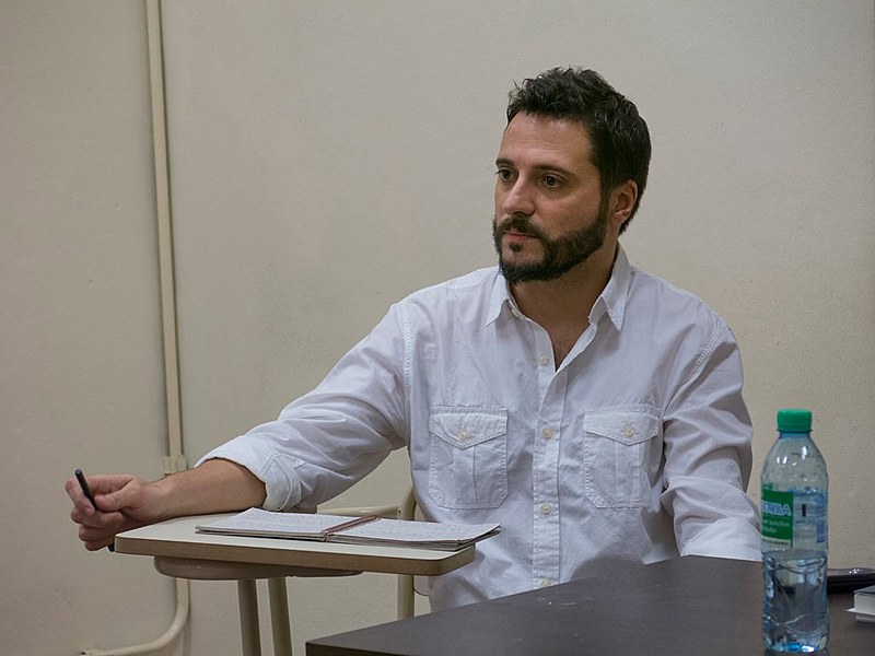 Martín Ogando é membro do movimento Patria Grande e da Associação de Professores da Faculdade de Ciências Sociais da UBA