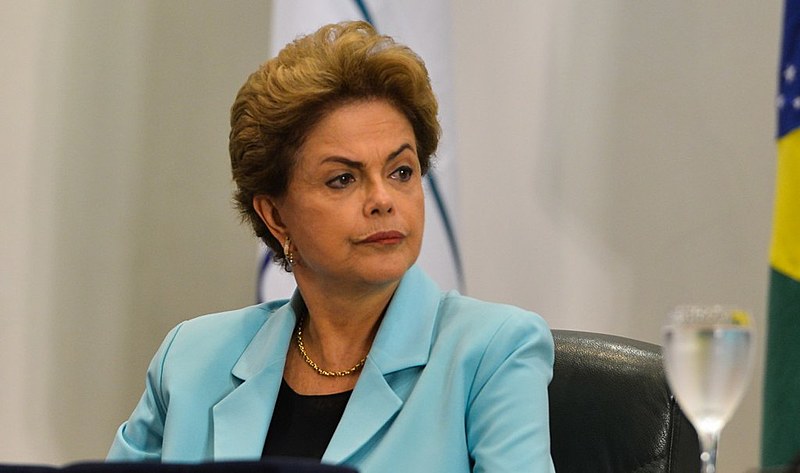 Declaração ocorre em meio a processo de impeachment