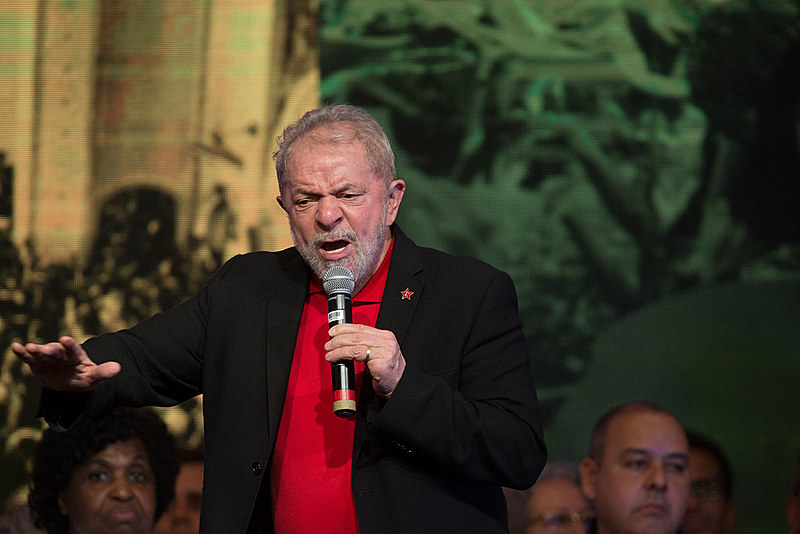 "Saiam de casa todos os dias para fazer campanha e pedir votos para ele. Façam por ele como se fosse por mim”