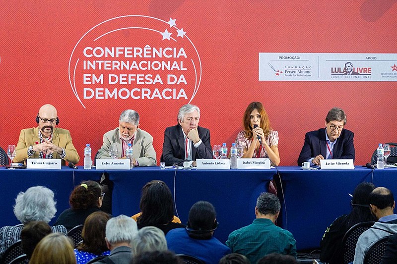Políticos do Brasil, Argentina, Uruguai, Portugal e Espanha participaram do debate na tarde desta segunda-feira (10), em São Paulo