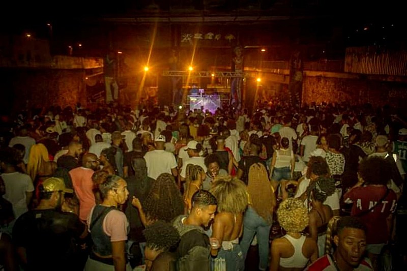“O preconceito não tem vez, alegria e descontração é a marca do charme”, define o DJ Loopy