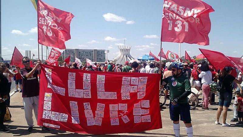 Defesa dos direitos políticos do ex-presidente Luiz Inácio Lula da Silva também foi uma das tônicas da manifestação
