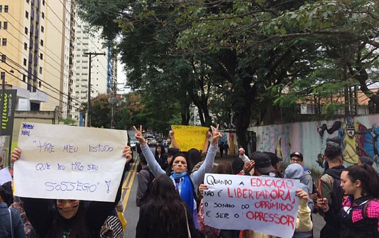 Estudantes do EE Romeu de Moraes não concordam com o fechamento de duas turmas no final deste semestre