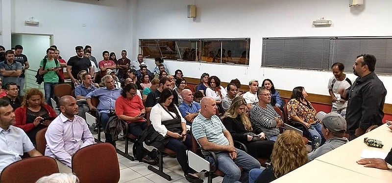 Em reunião, trabalhadores e sindicalistas decidem mobilizar ato em repúdio contra as declarações do vereador Filipe Barros