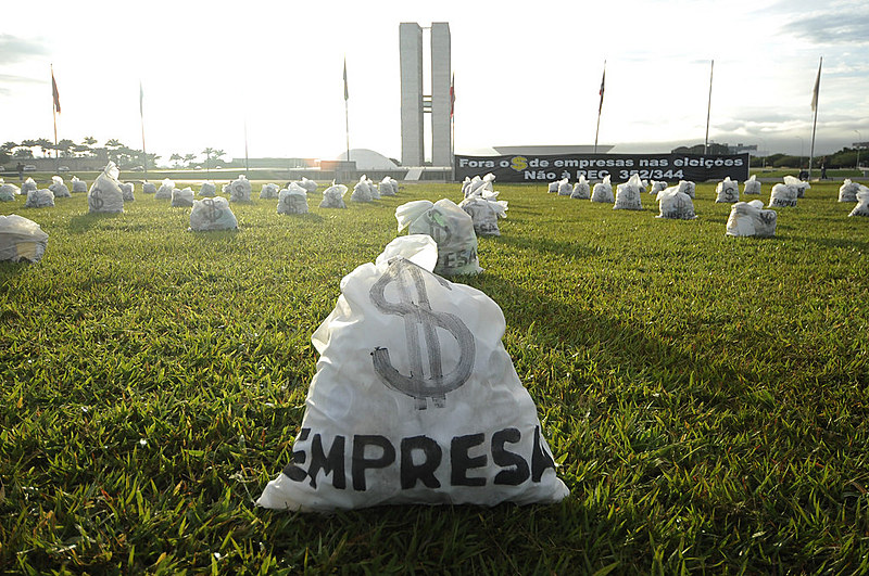 Manifestação contra o financiamento privado de campanhas