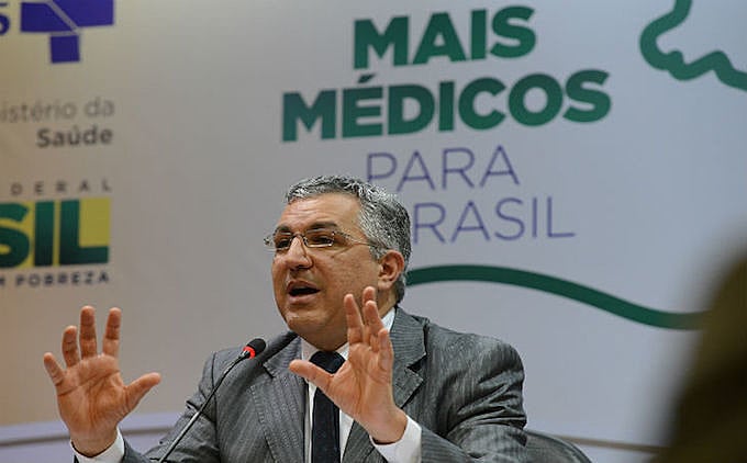 ''Nos últimos 20 anos, saímos de zero para cerca de 70% da nossa população coberta por esta forma de fazer atenção primária'', afirma o secretário de Saúde