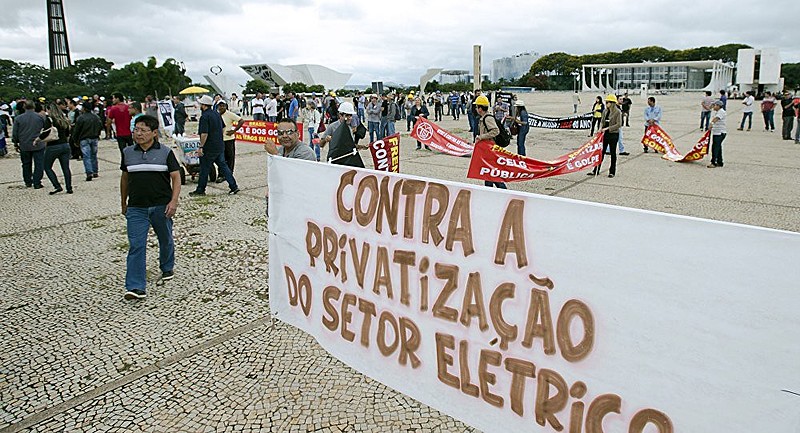 Maioria da população é contra as privatizações