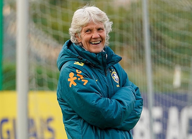Além dessa vitória, Pia conduziu a Seleção nos triunfos sobre a Polônia,  Argentina e Chile