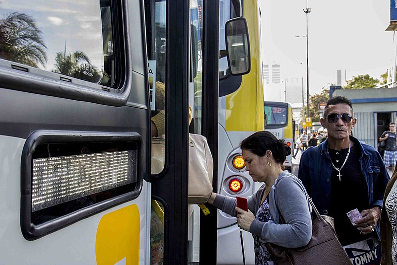 Preço mais alto da tarifa de integração do transporte público vai pesar no bolso do trabalhador