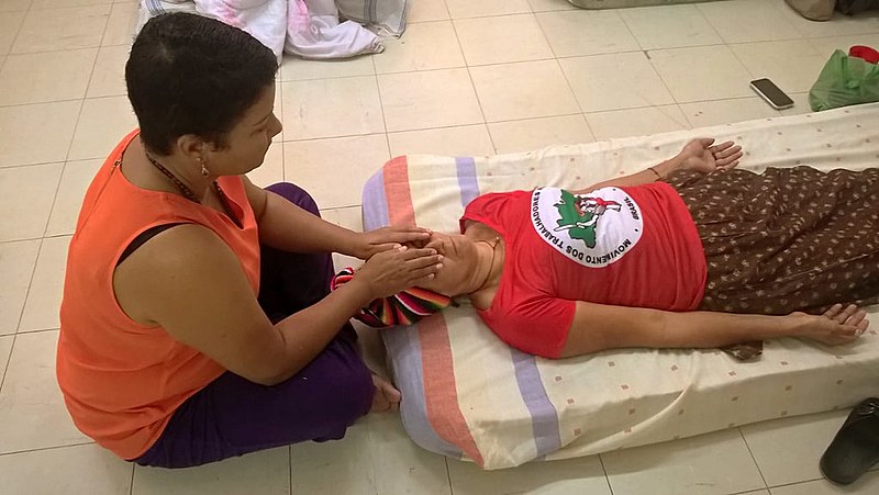 Grevistas receberam avaliação médica, sessões de Reiki, acupuntura, alongamento e acompanhamento psicológico