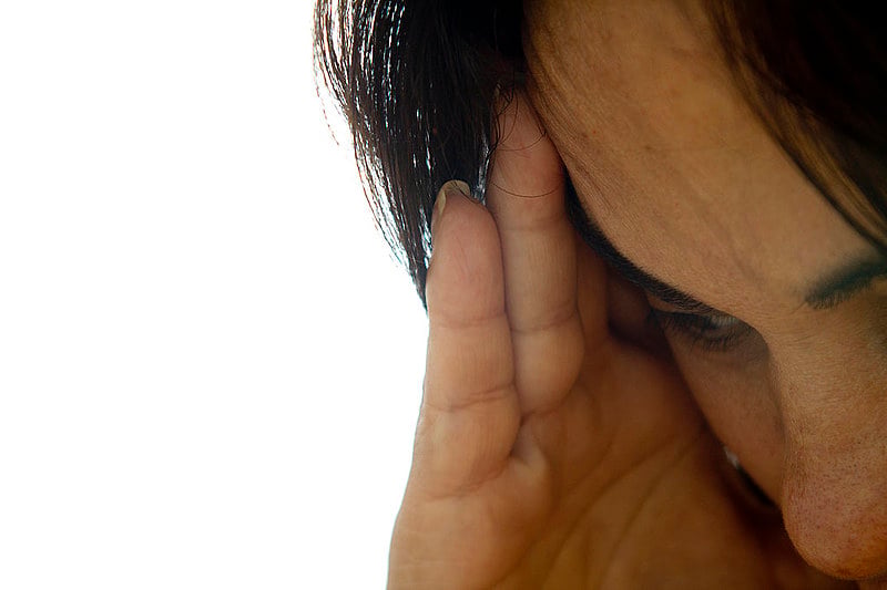 Bem-estar não significa ausência de sofrimento ou felicidade permanente, diz psicanalista
