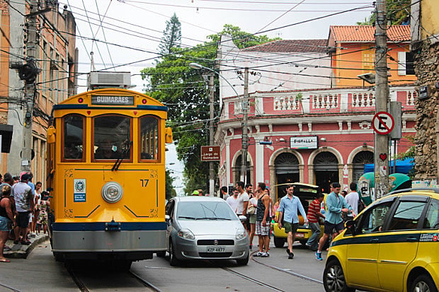 Bairro histórico e turístico do Rio de Janeiro sofre com aumento da violência