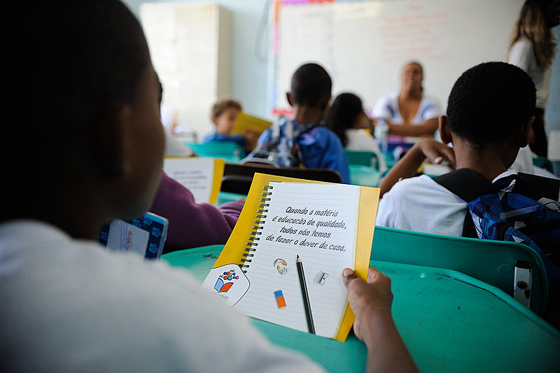 O censo mostra que nas escolas de educação infantil, 61,1% têm banheiro adequado e apenas 33,9% cintam com berçário.
