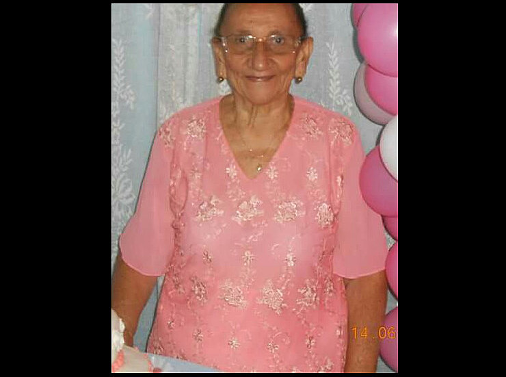 Dona Dida, 82, é benzedeira desde os 25 anos de idade.