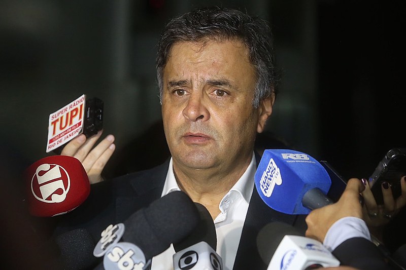 Aécio é formalmente suspeito não apenas de conseguir dinheiro indevido para campanhas, mas de ter recebido propina direta