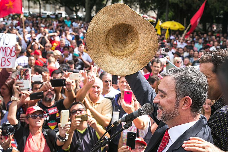 Edegar lembrou a memória de seu pai, Adão Pretto, primeiro agricultor sem-terra a assumir um mandato.