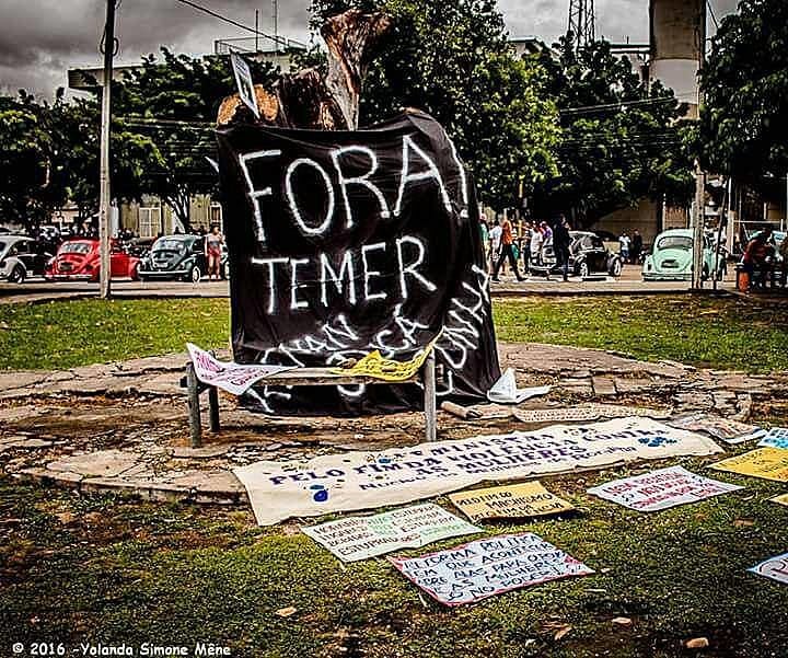 Com a maioria de 70% dos votos dos congressistas, sabe-se lá conseguidos a que custo, as pautas-bomba cairão no lado mais fraco, isto é, de nós cidadãos, trabalhadoras e empreendedores.