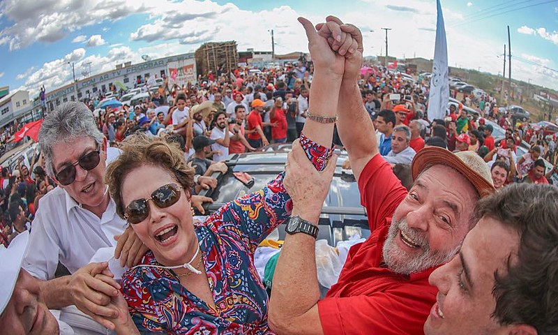 Ex-presidentes Lula e Dilma Rousseff em viagem para Monteiro (PB) para participar da “Inauguração Popular da Transposição do São Francisco"