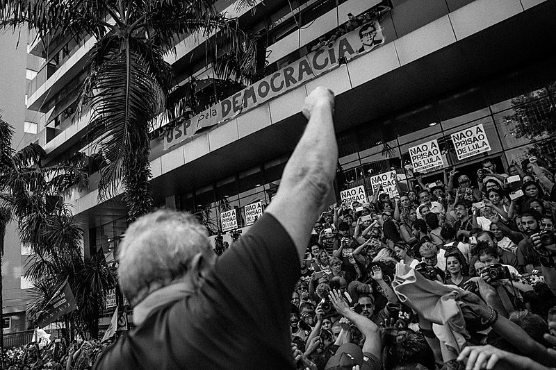 O evento "Lula Festiva – América Latina em emergência" acontecerá na Plaza de Mayo e é organizado por 15 coletivos do continente