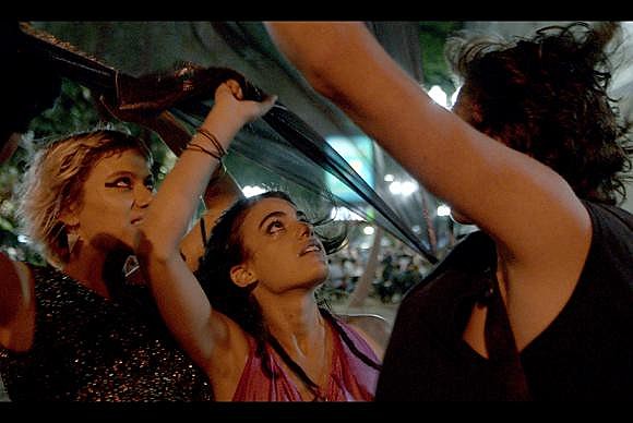 O longa-metragem Mãe Só Há Uma será exibido na abertura do Festival de Cinema Latino-americano de São Paulo. O filme é dirigido por Anna Muylaert, que também dirigiu Que Horas Ela Volta e é a homenageada da 11ª edição do festival
