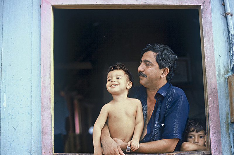 Um dos registros mais conhecidos feitos por Zmekhol, que conheceu de perto a luta de Chico Mendes
