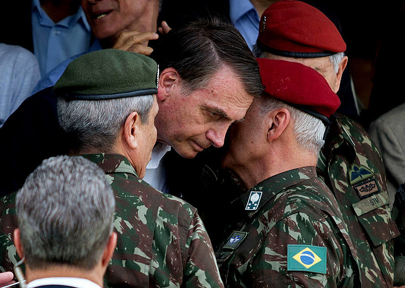 Jair Bolsonaro (PSL) durante evento do Exército
