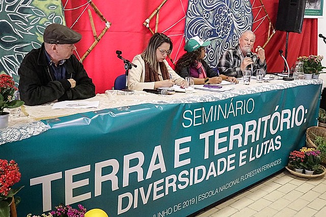 Participan del seminario entidades, académicos y movimientos populares en defensa del medio ambiente y de los trabajadores rurales