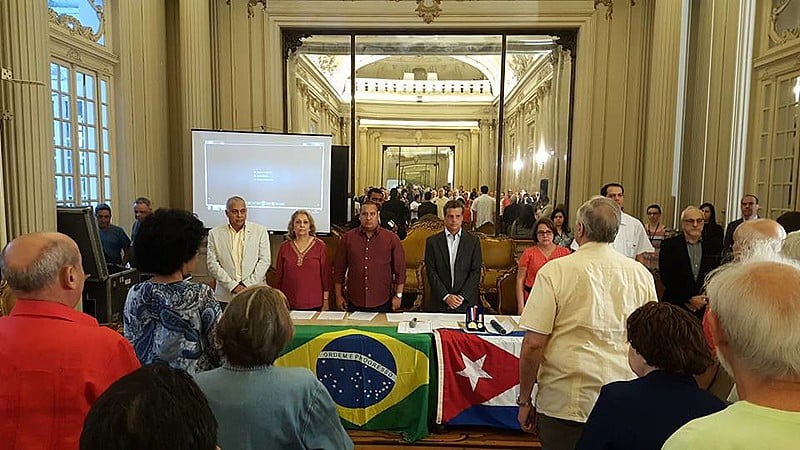 Medalha Pedro Ernesto foi concedida à Cônsul Geral de Cuba, Nélida Hernandez Carmona