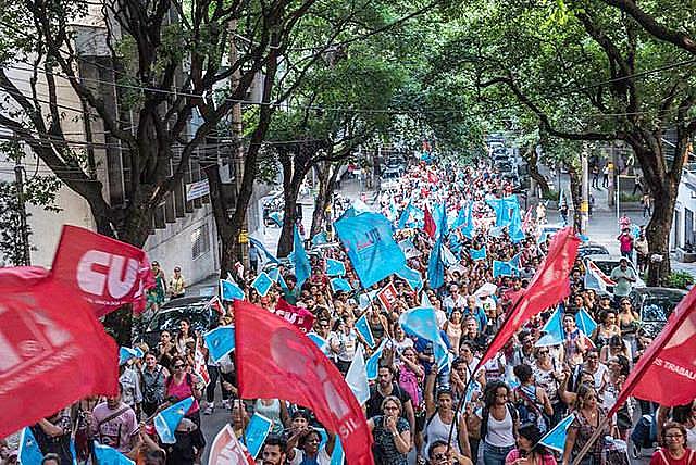 Cenário da educação mineira é de protestos e greves desde o início de 2018