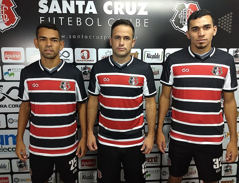 Eduardo, Jaílson e Pipico foram apresentados ao clube, que também contratou Lima.