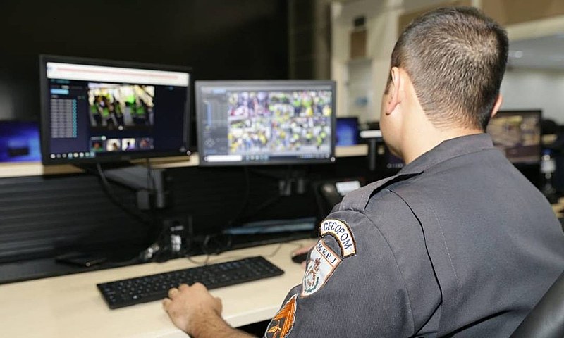 Tecnologia poderá possibilitar às vítimas identificar os agressores dentro dos locais das partidas de futebol