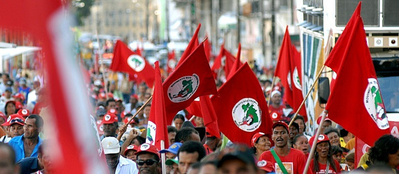 "O que o governo Temer quer fazer é legalizar a venda de terras da reforma agrária, privatizar os assentamentos”, avalia.