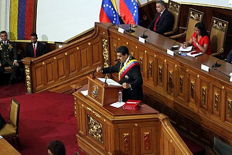 Presidente Nicolas Maduro apresentou novo plano econômico para combater crise e bloqueio dos EUA